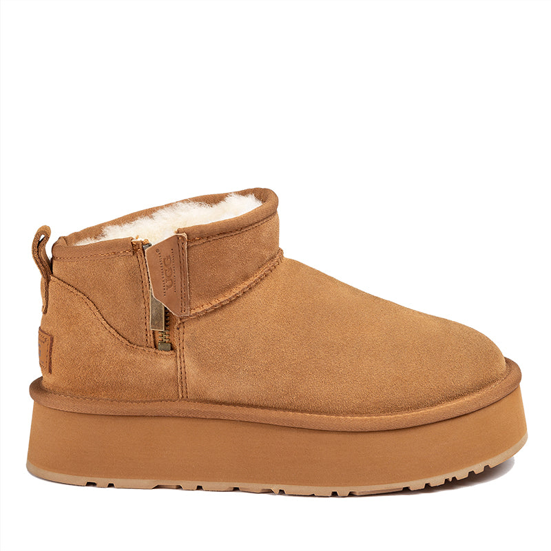 Chestnut / US WOMEN 11 / US MEN 10 / AU LADIES 11 / AU MEN 9 / EU 41 / UK 9