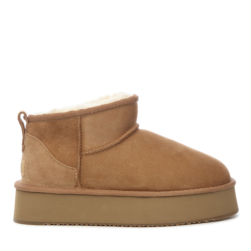Chestnut / US WOMEN 11 / US MEN 10 / AU LADIES 11 / AU MEN 9 / EU 42 / UK 9
