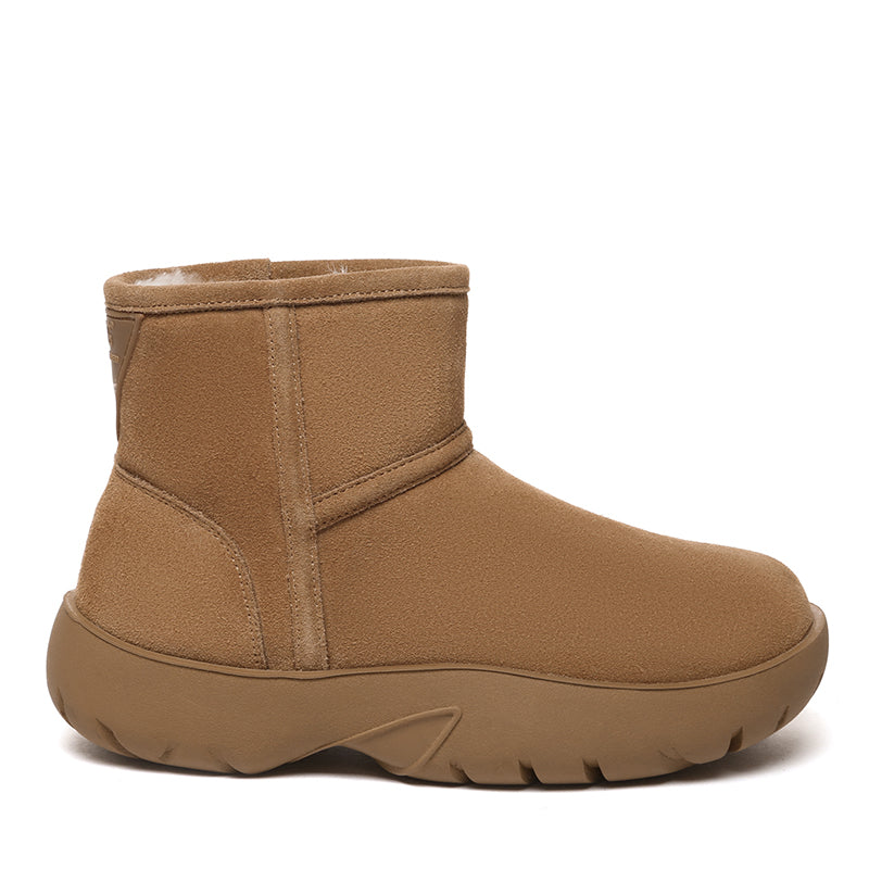 Chestnut / US WOMEN 10 / US MEN 9 / AU LADIES 10 / AU MEN 8 / EU 41 / UK 8