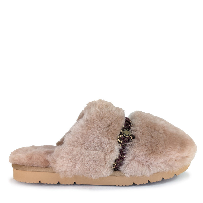 Latte / US WOMEN 10 / US MEN 9 / AU LADIES 10 / AU MEN 8 / EU 41 / UK 8