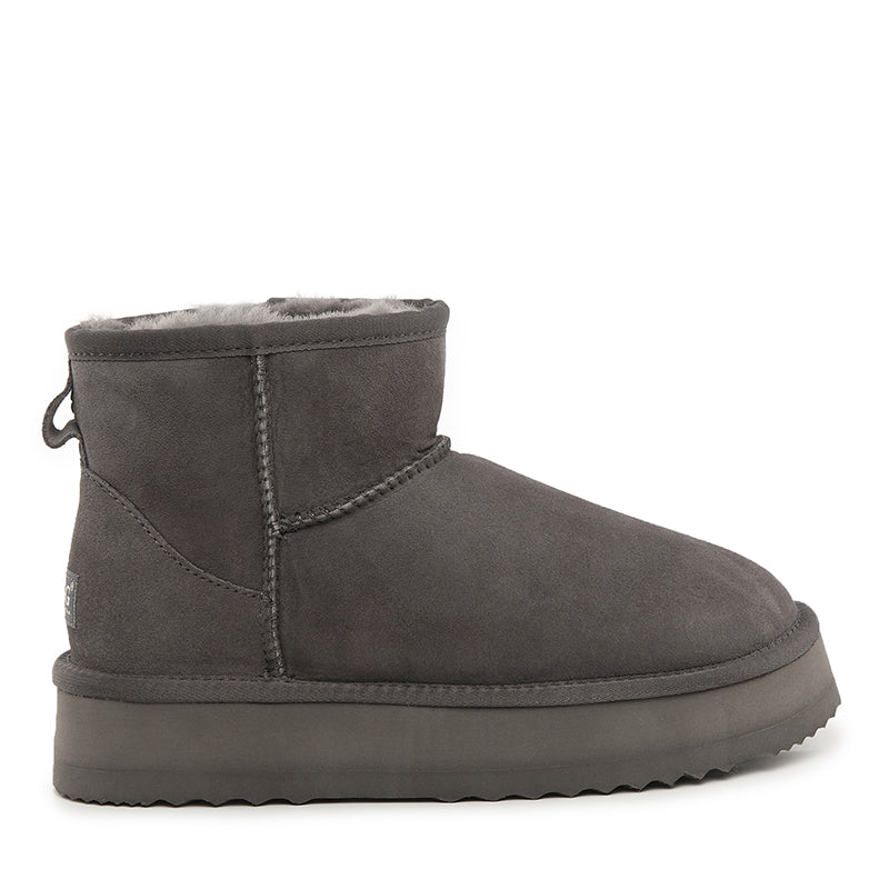 Grey / US WOMEN 10 / US MEN 9 / AU LADIES 10 / AU MEN 8 / EU 41-42 / UK 8